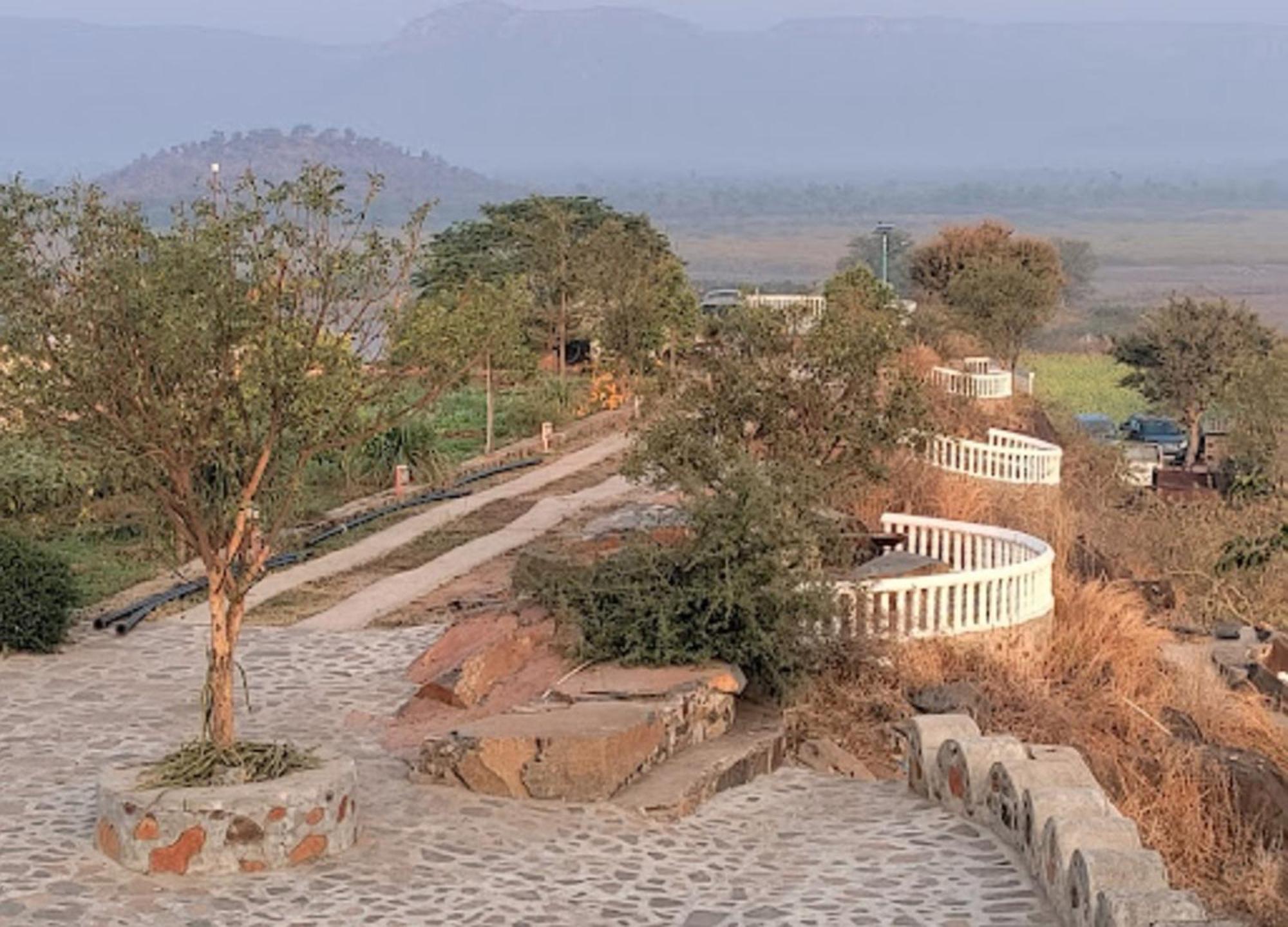 Prime Neelkanth Forest Retreat Resort Tehla Esterno foto
